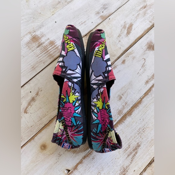 BOBS by Skechers Memory Foam slip-on shoes comic book pop art colorful EUC sz 7 - Picture 5 of 11